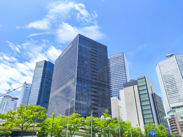 大阪の都市と松栄エンジ株式会社